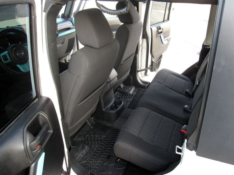 2012 Jeep Wrangler Unlimited Sport photo 27