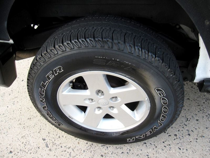 2012 Jeep Wrangler Unlimited Sport photo 36