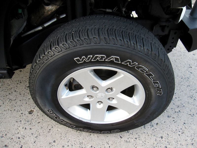 2012 Jeep Wrangler Unlimited Sport photo 37