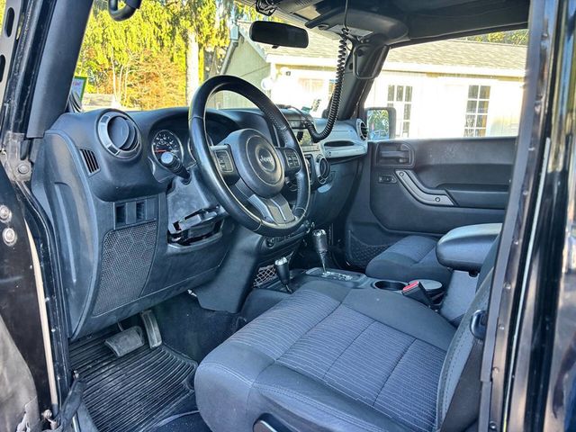 2012 Jeep Wrangler Unlimited 4WD 4dr Sport - 22930535 - 10