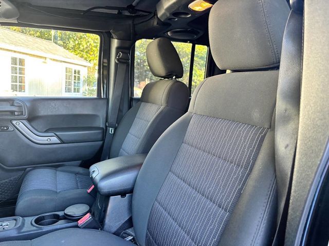2012 Jeep Wrangler Unlimited 4WD 4dr Sport - 22930535 - 11