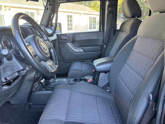 2012 Jeep Wrangler Unlimited 4WD 4dr Sport - 22930535 - 12