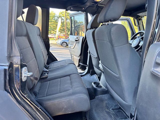 2012 Jeep Wrangler Unlimited 4WD 4dr Sport - 22930535 - 14