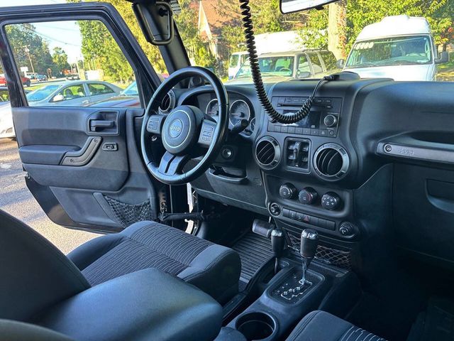 2012 Jeep Wrangler Unlimited 4WD 4dr Sport - 22930535 - 15