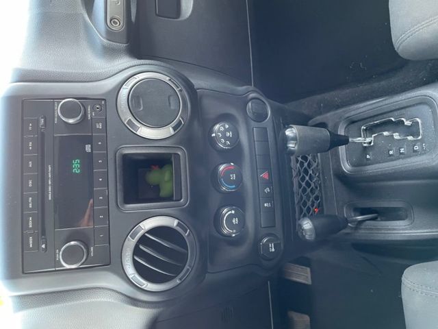 2012 Jeep Wrangler Unlimited 4WD 4dr Sport - 21841396 - 12