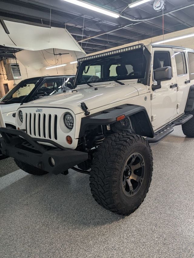 2012 Jeep Wrangler Unlimited Hardtop 6 spd stick 4x4 lift kit lots of extras - 23058374 - 1