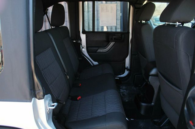 2012 Jeep Wrangler Unlimited ONE OWNER 4WD SPORT UNLIMITED 3.6L W/ MANUAL TRANSMISSION - 23004222 - 9