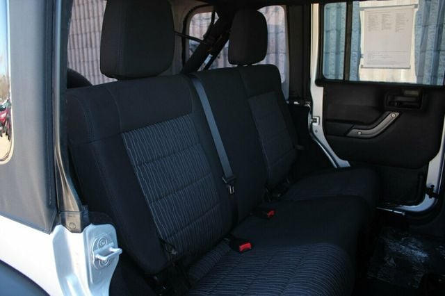 2012 Jeep Wrangler Unlimited ONE OWNER 4WD SPORT UNLIMITED 3.6L W/ MANUAL TRANSMISSION - 23004222 - 10