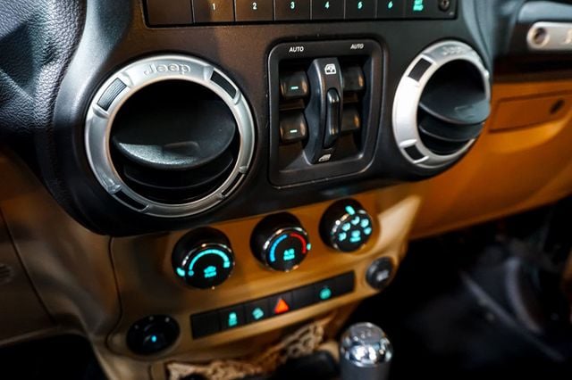 2012 Jeep Wrangler Unlimited *Sahara* *Lifted/Wheels* *Winch* *Only 24k Miles* - 22959956 - 23