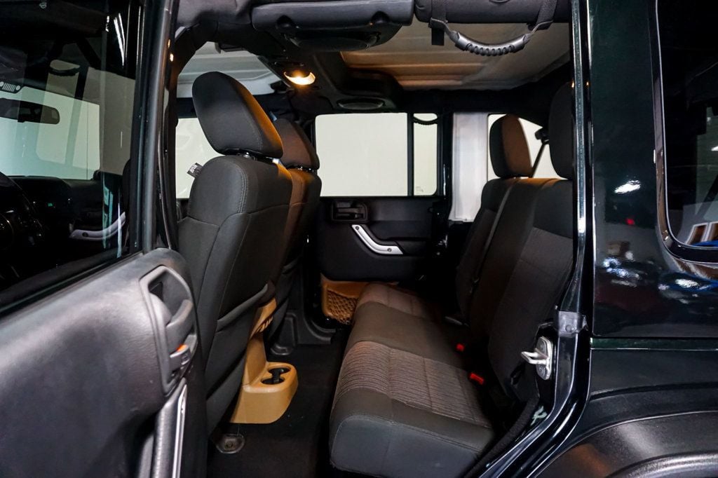 2012 Jeep Wrangler Unlimited *Sahara* *Lifted/Wheels* *Winch* *Only 24k Miles* - 22959956 - 29