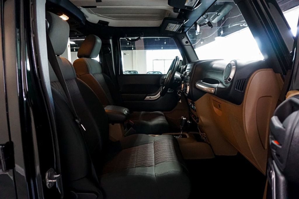 2012 Jeep Wrangler Unlimited *Sahara* *Lifted/Wheels* *Winch* *Only 24k Miles* - 22959956 - 39