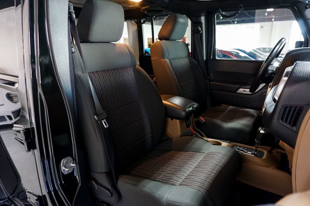 2012 Jeep Wrangler Unlimited *Sahara* *Lifted/Wheels* *Winch* *Only 24k Miles* - 22959956 - 41