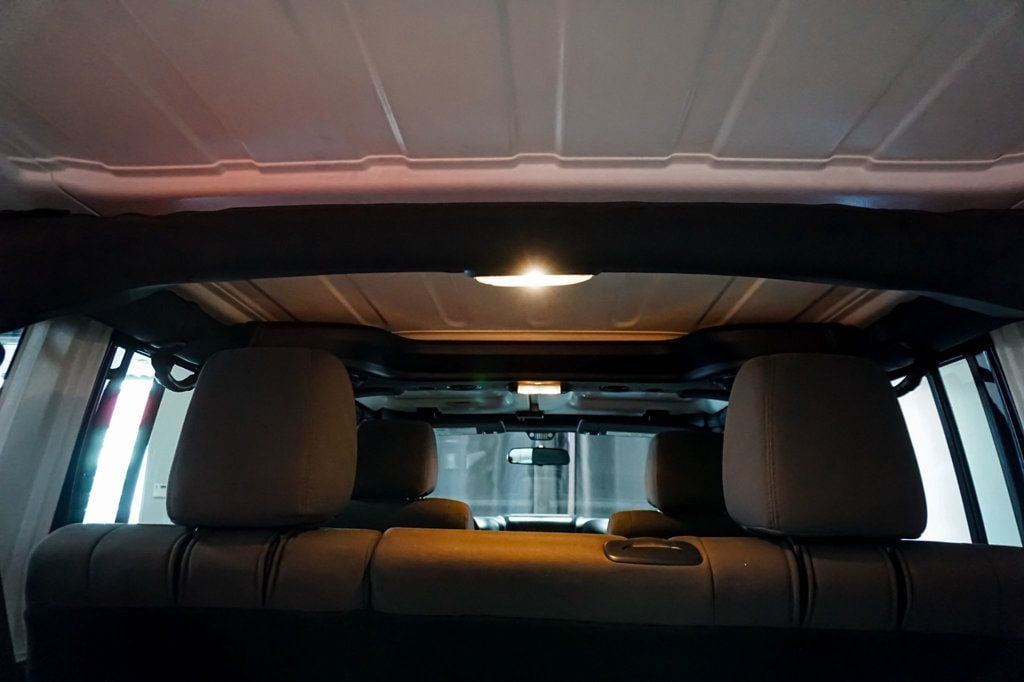 2012 Jeep Wrangler Unlimited *Sahara* *Lifted/Wheels* *Winch* *Only 24k Miles* - 22959956 - 47