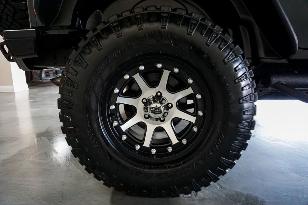 2012 Jeep Wrangler Unlimited *Sahara* *Lifted/Wheels* *Winch* *Only 24k Miles* - 22959956 - 51