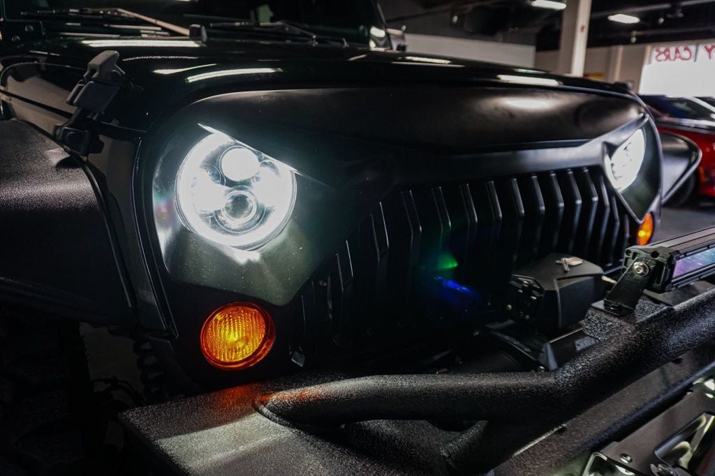 2012 Jeep Wrangler Unlimited *Sahara* *Lifted/Wheels* *Winch* *Only 24k Miles* - 22959956 - 75