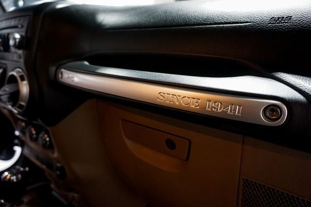 2012 Jeep Wrangler Unlimited *Sahara* *Lifted/Wheels* *Winch* *Only 24k Miles* - 22959956 - 86