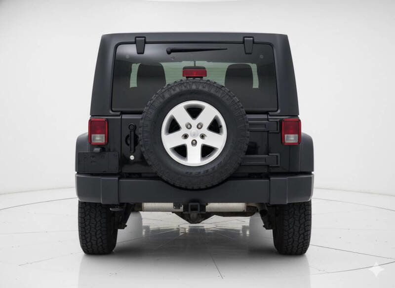 2012 Jeep Wrangler Unlimited Sport 4x4 4dr SUV - 22847736 - 5