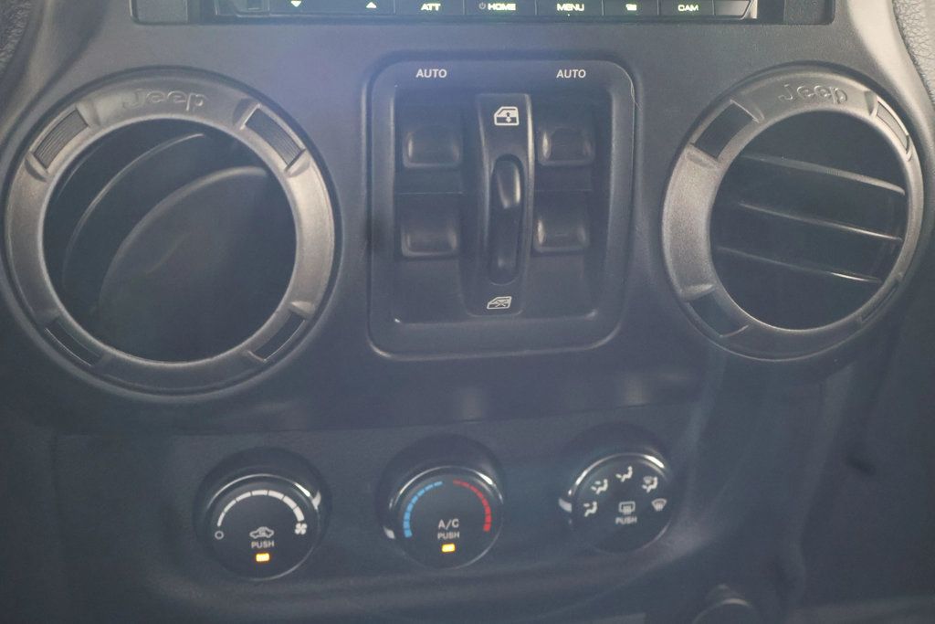 2012 Jeep Wrangler Unlimited UNLIMITED SPORT, TOW PKG, RUNNING BOARDS, LED LIGHTS!!! - 22827617 - 22