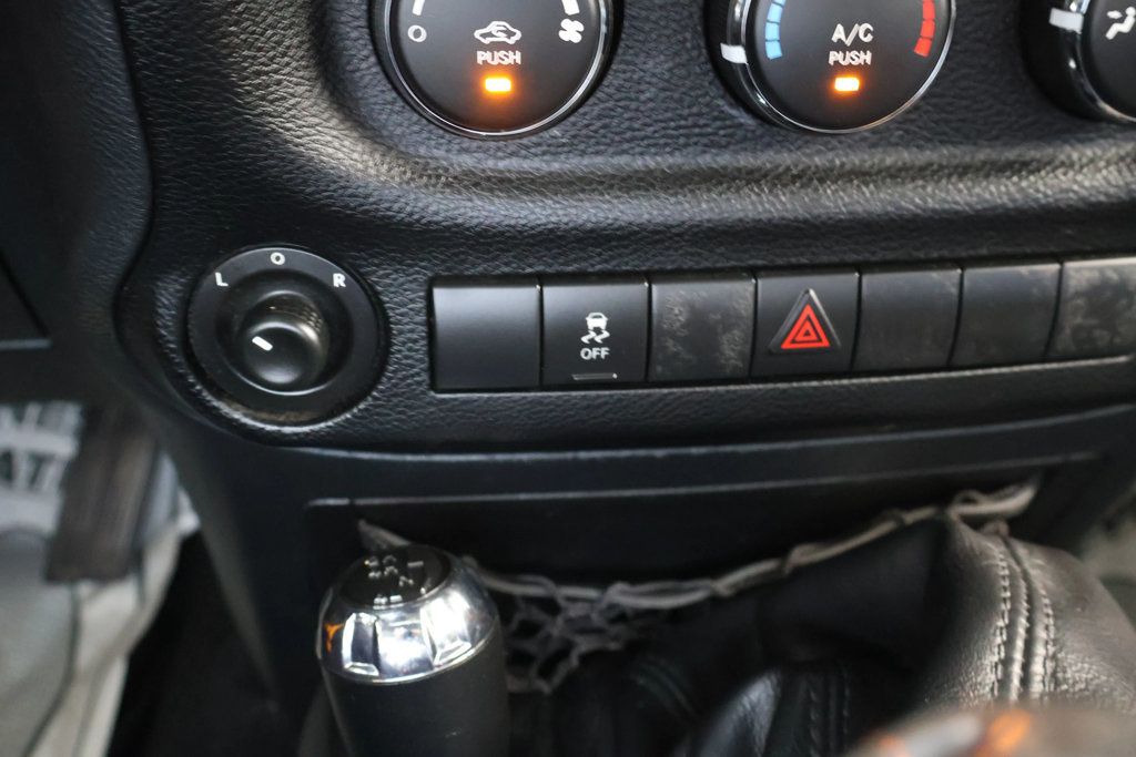 2012 Jeep Wrangler Unlimited UNLIMITED SPORT, TOW PKG, RUNNING BOARDS, LED LIGHTS!!! - 22827617 - 23