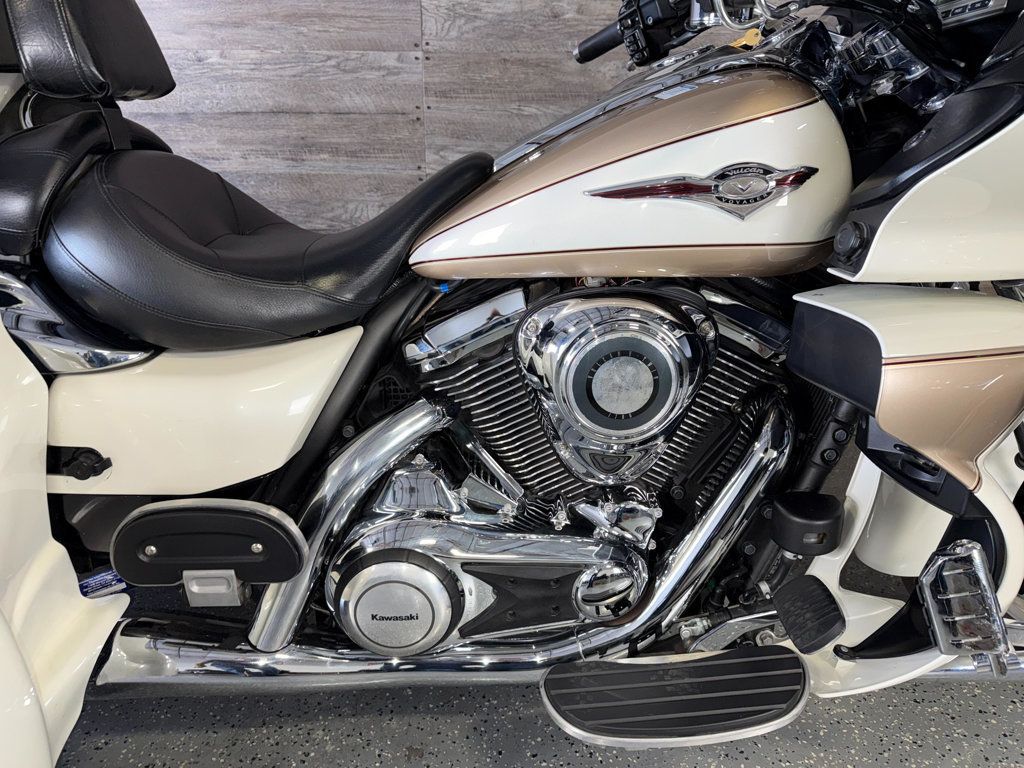 2012 Kawasaki Vulcan 1700 Voyager LOW MILES! - 23033241 - 7