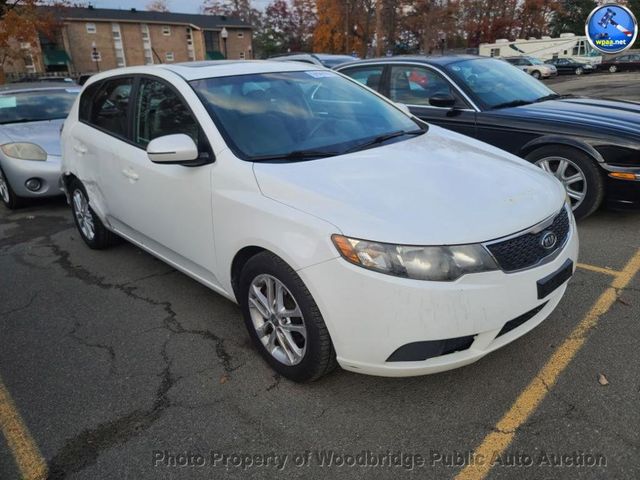 2012 Kia Forte 5-Door 5dr Hatchback EX - 22946262 - 1