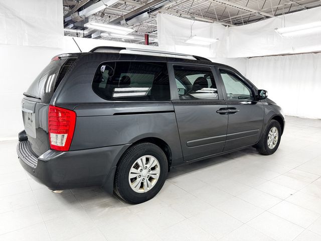 2012 Kia Sedona LX - 23013196 - 4