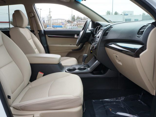 2012 Kia Sorento 2WD 4dr I4 LX - 11875831 - 15