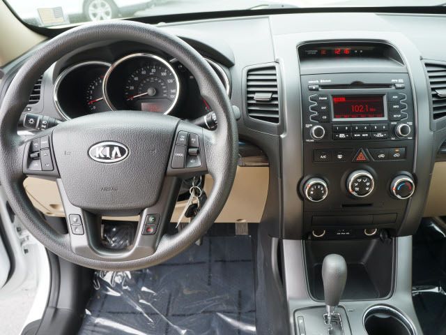 2012 Kia Sorento 2WD 4dr I4 LX - 11875831 - 6