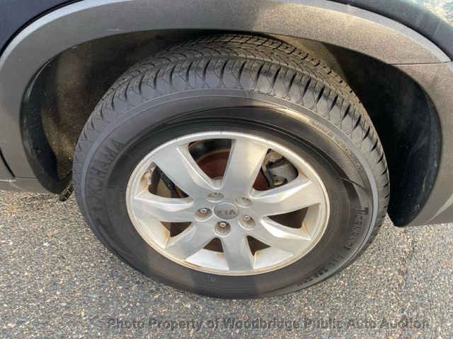 2012 Kia Sorento 2WD 4dr V6 LX - 22973316 - 17