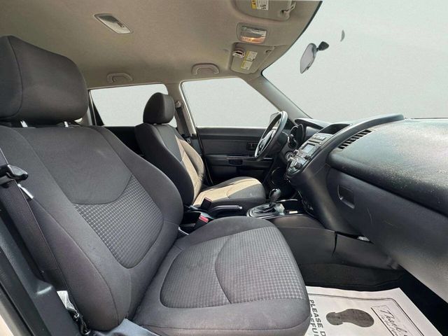 2012 Kia Soul 5dr Wagon Automatic - 23049608 - 19