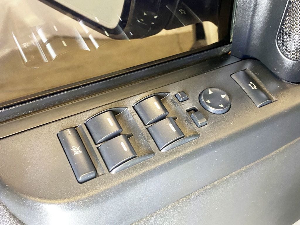 2012 Land Rover Range Rover 4WD 4dr HSE LUX - 22977034 - 19