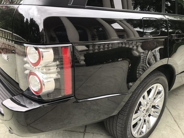 2012 Land Rover Range Rover 4WD 4dr HSE LUX - 20788667 - 18