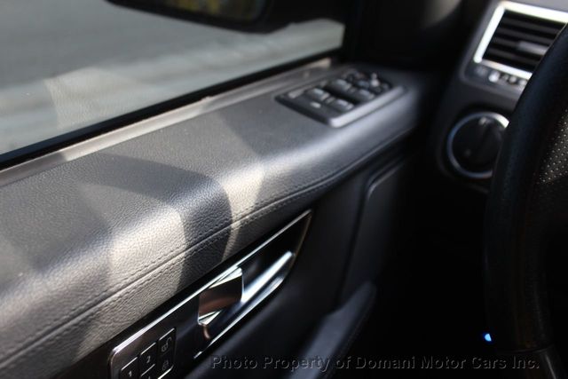 2012 Land Rover Range Rover Sport Nicely Wrapped 5.0 V8 HSE, Originally  $ 70,950 with 74k MILES  - 21241453 - 14