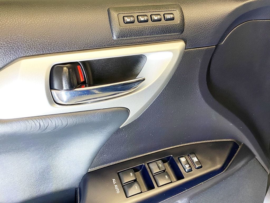 2012 Lexus CT 200h F SPORT - 22973704 - 18