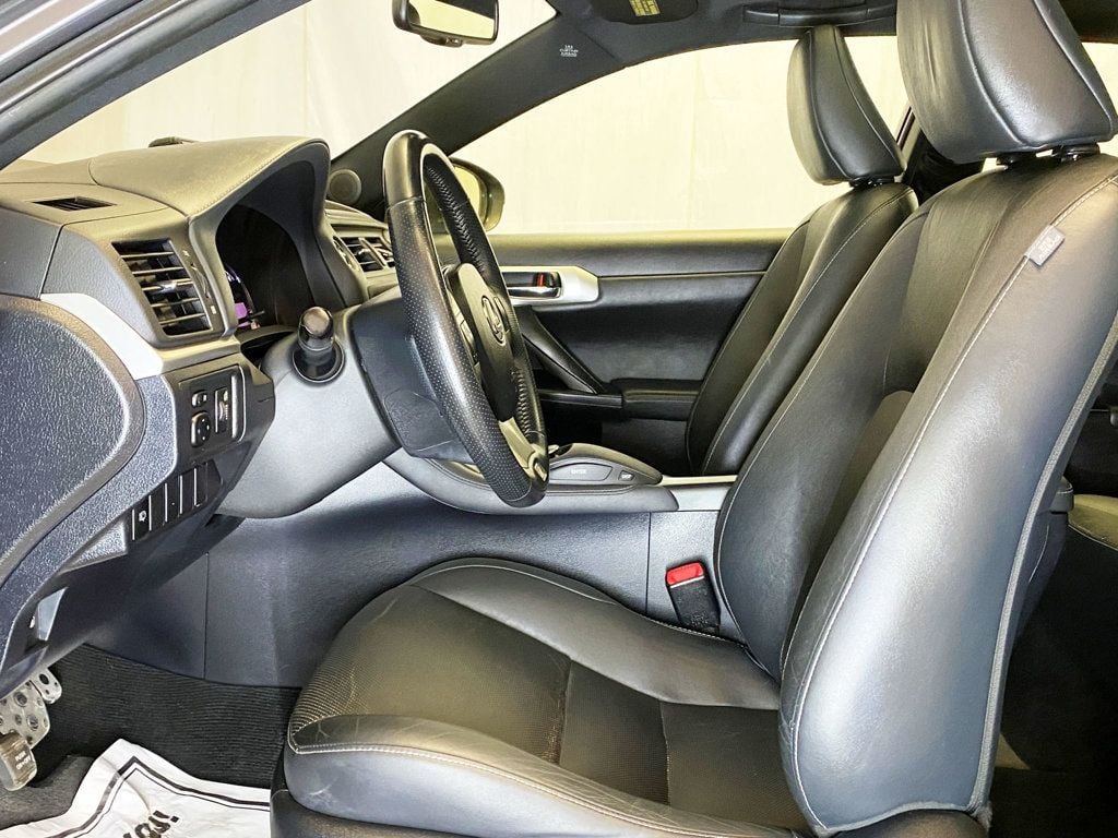 2012 Lexus CT 200h F SPORT - 22973704 - 19