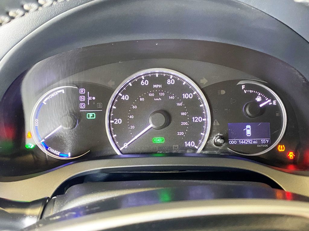 2012 Lexus CT 200h F SPORT - 22973704 - 29