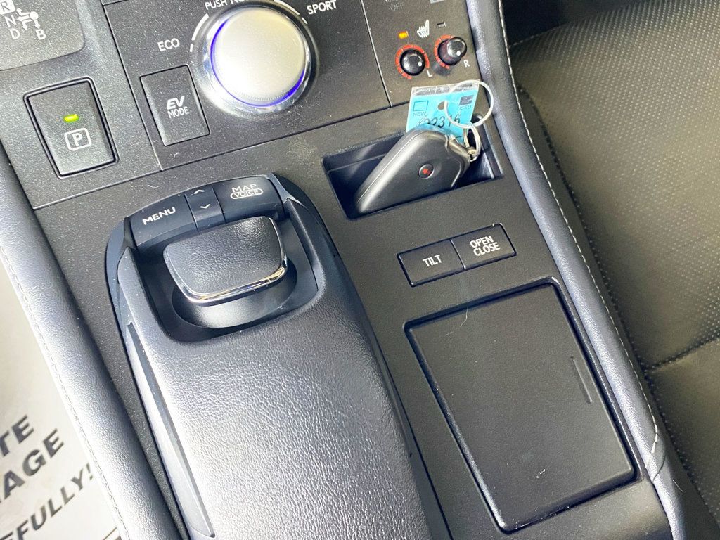 2012 Lexus CT 200h F SPORT - 22973704 - 35