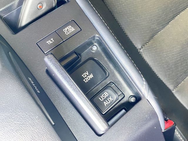 2012 Lexus CT 200h F SPORT - 22973704 - 37