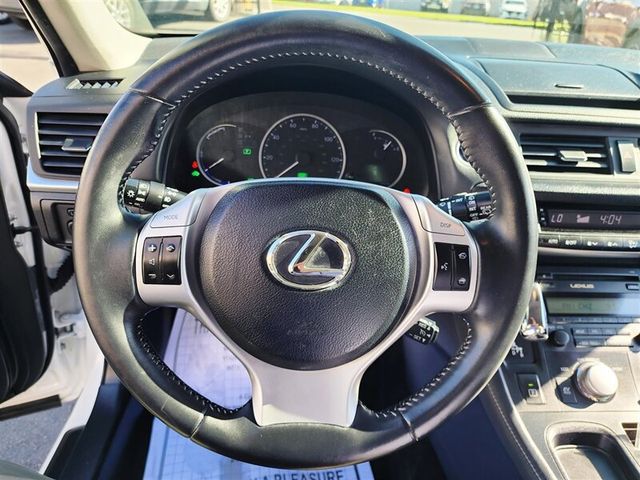 2012 Lexus CT 200h FWD 4dr Hybrid - 22613838 - 18