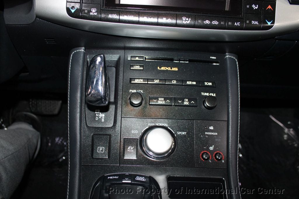 2012 Lexus CT 200h FWD 4dr Hybrid Premium - 22905568 - 17