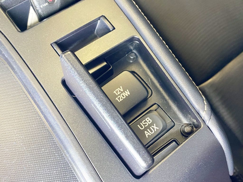 2012 Lexus CT 200h FWD 4dr Hybrid Premium - 22960757 - 34