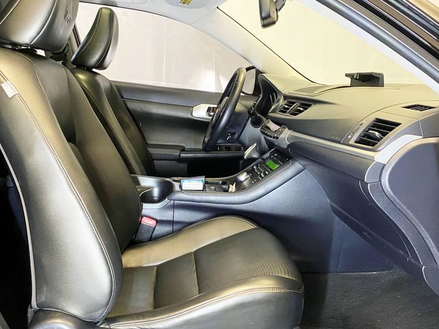 2012 Lexus CT 200h FWD 4dr Hybrid Premium - 22960757 - 41