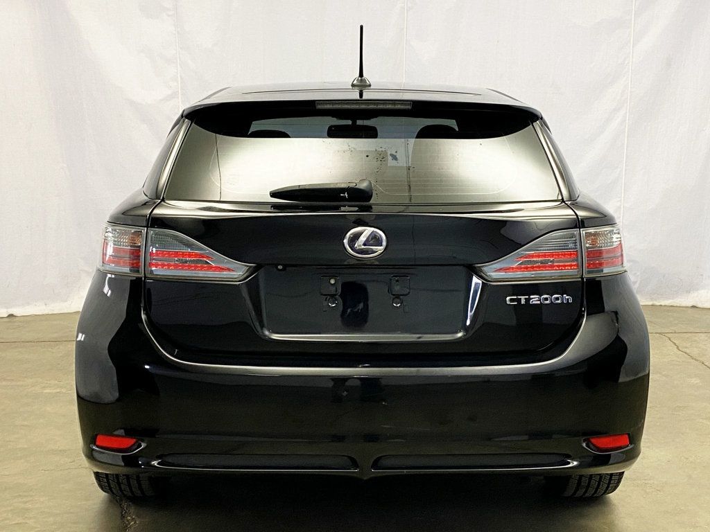 2012 Lexus CT 200h FWD 4dr Hybrid Premium - 22960757 - 4