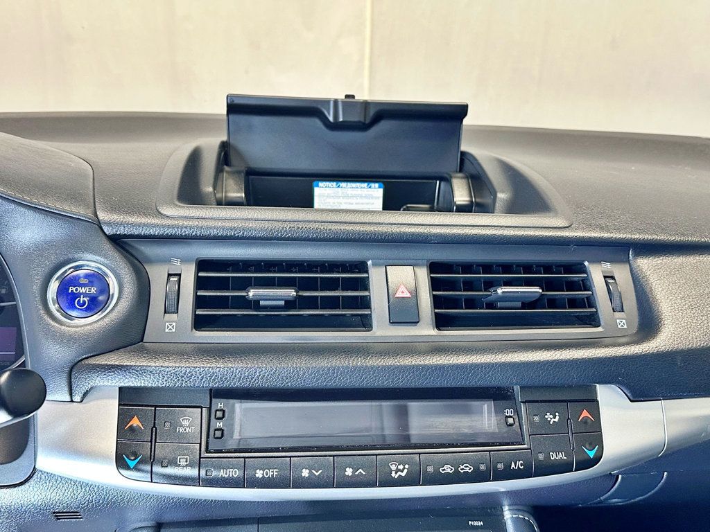 2012 Lexus CT 200h FWD 4dr Hybrid Premium - 23031449 - 27
