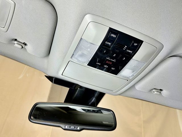 2012 Lexus CT 200h FWD 4dr Hybrid Premium - 23031449 - 30