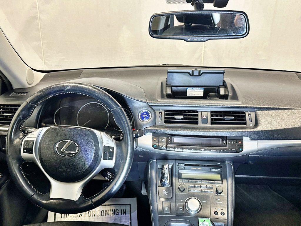 2012 Lexus CT 200h FWD 4dr Hybrid Premium - 23031449 - 32