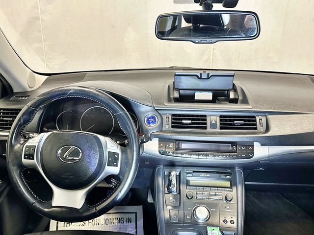 2012 Lexus CT 200h FWD 4dr Hybrid Premium - 23031449 - 32