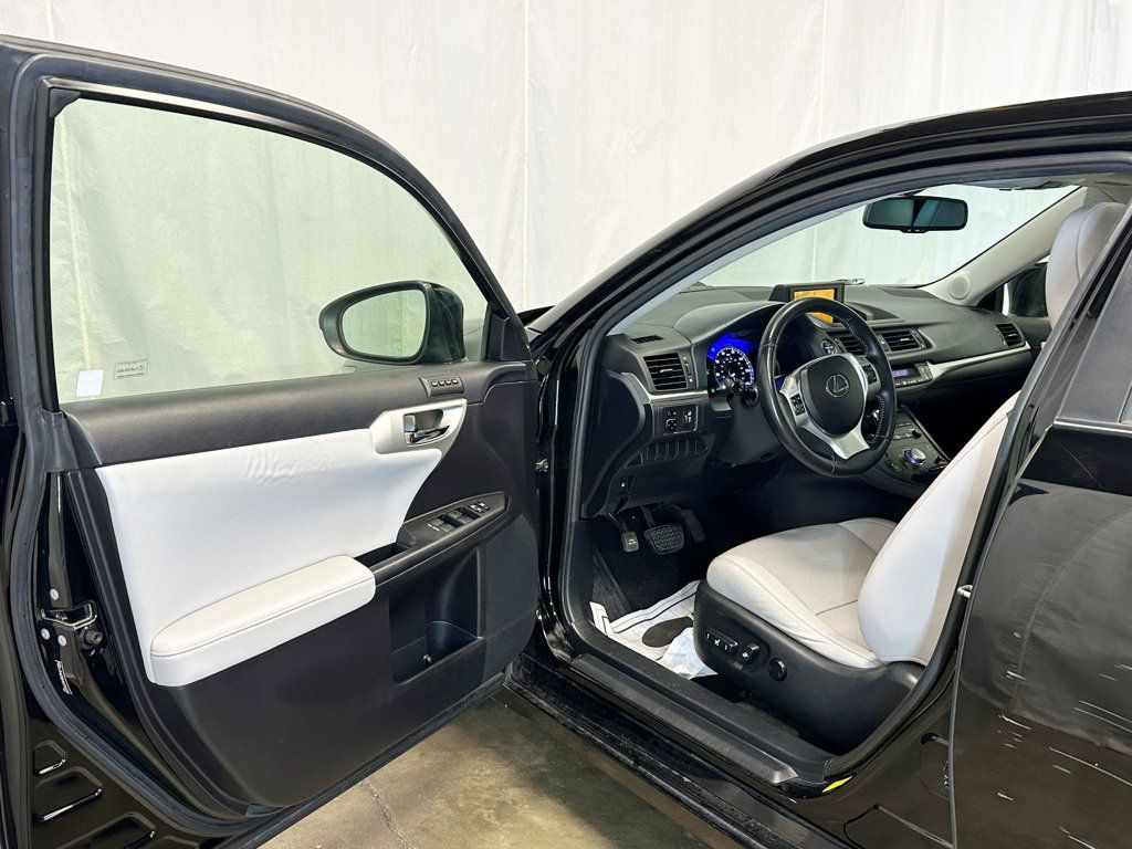2012 Lexus CT 200h FWD 4dr Hybrid Premium - 23034544 - 15