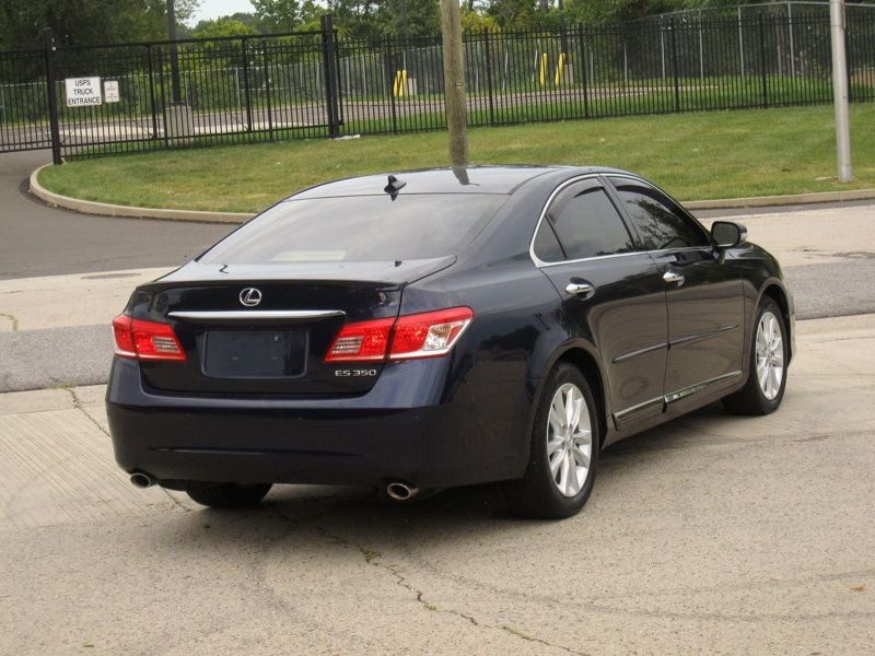 2012 Lexus ES 350 Ultra Luxury photo 12