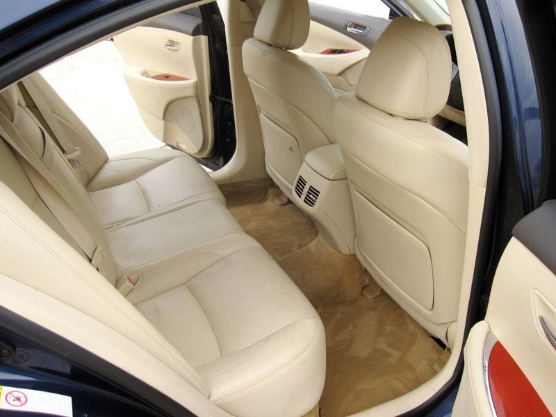 2012 Lexus ES 350 Ultra Luxury photo 27